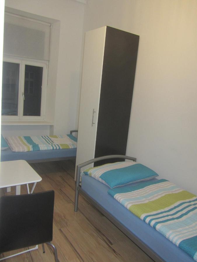 Heine 1 Wien